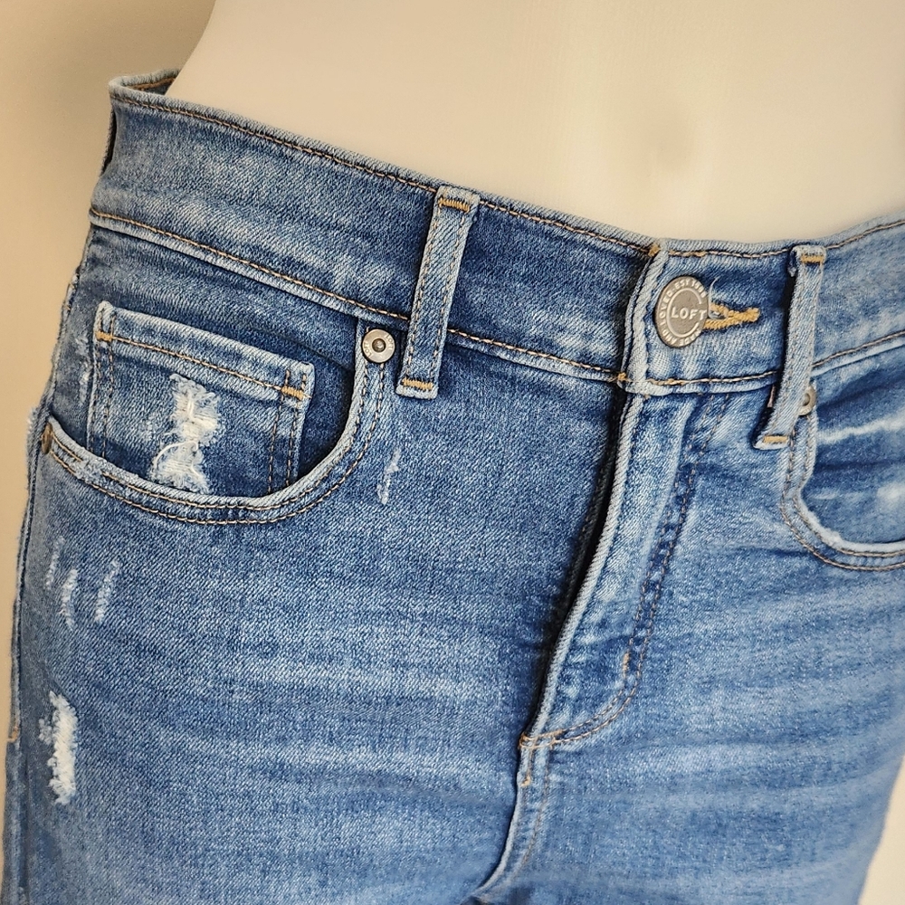 LOFT High waist skinny distressed denim - Picture 4 of 9